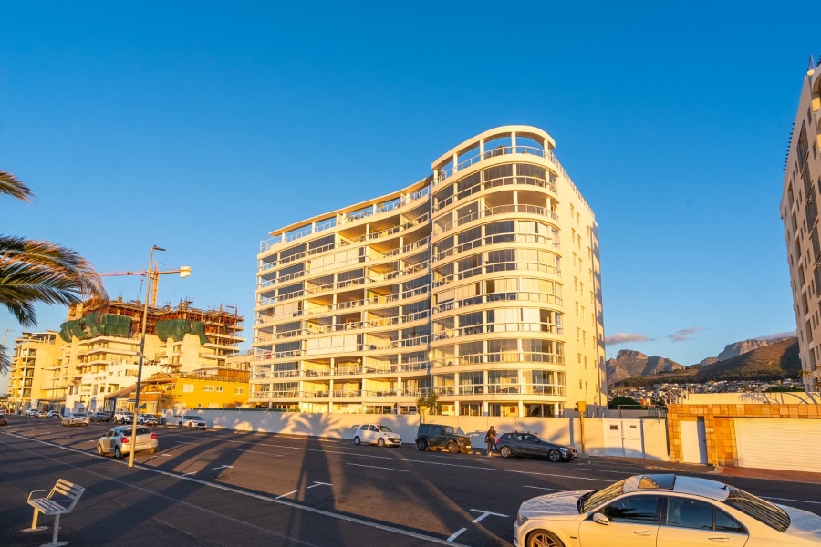 3 Bedroom Property for Sale in Mouille Point Western Cape